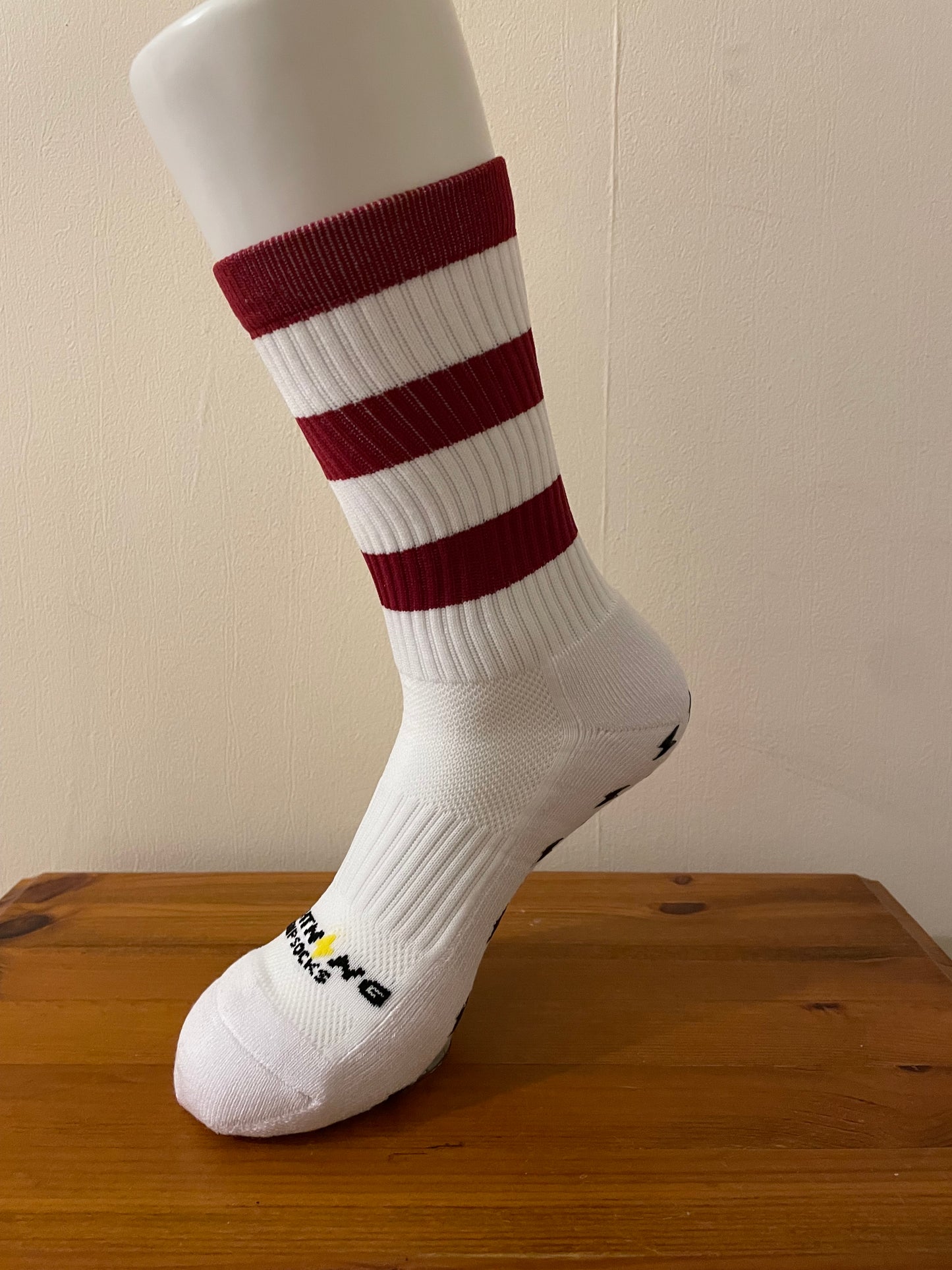 LIGHTNING GRIP SOCK MAROON AND WHITE HOOPS