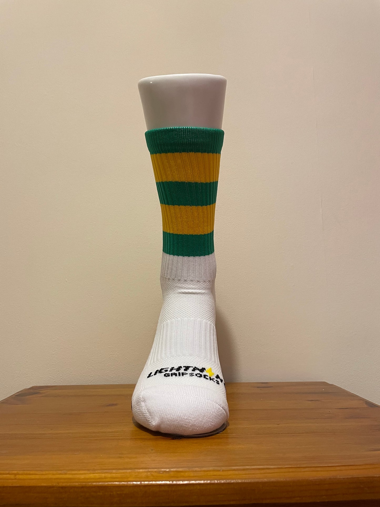 LIGHTNING GRIP SOCKS GREEN AND GOLD HOOPS